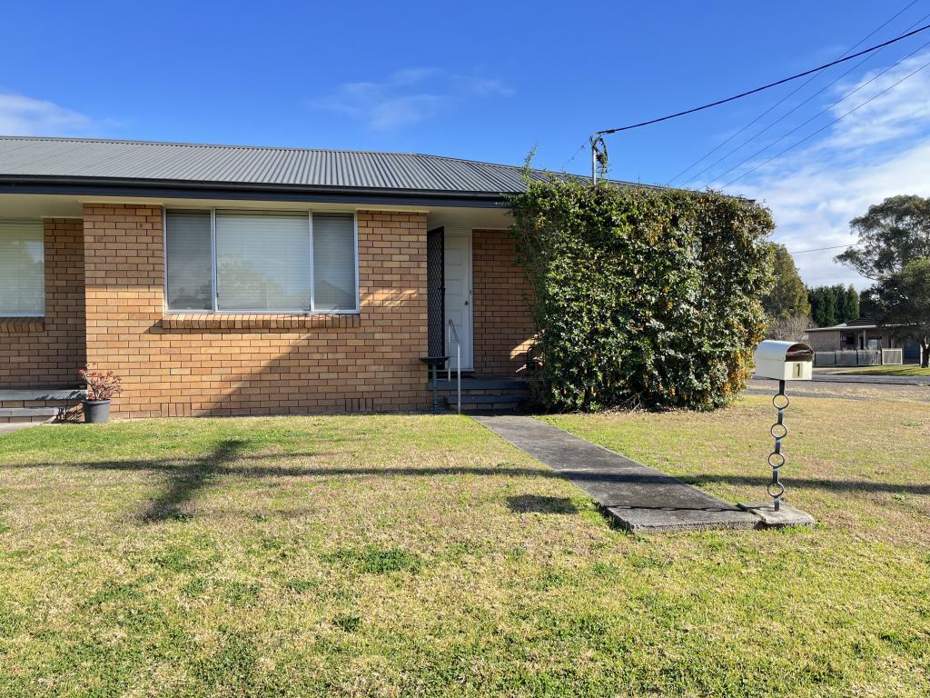 1/3 CURRY ST, ABERDARE, NSW 2325