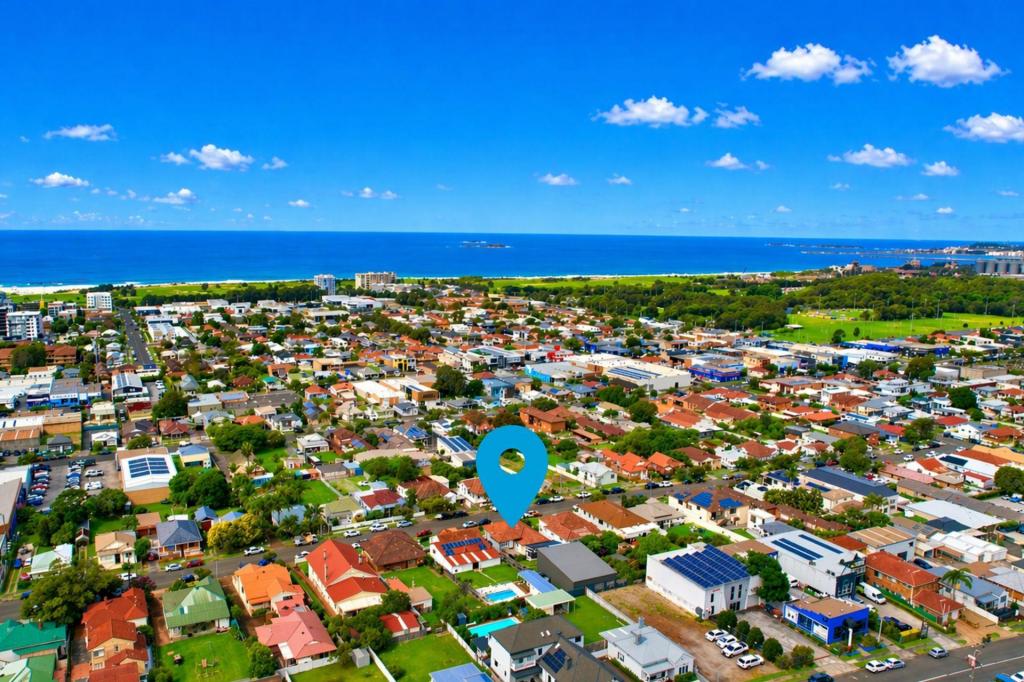 64 ATCHISON ST, WOLLONGONG, NSW 2500