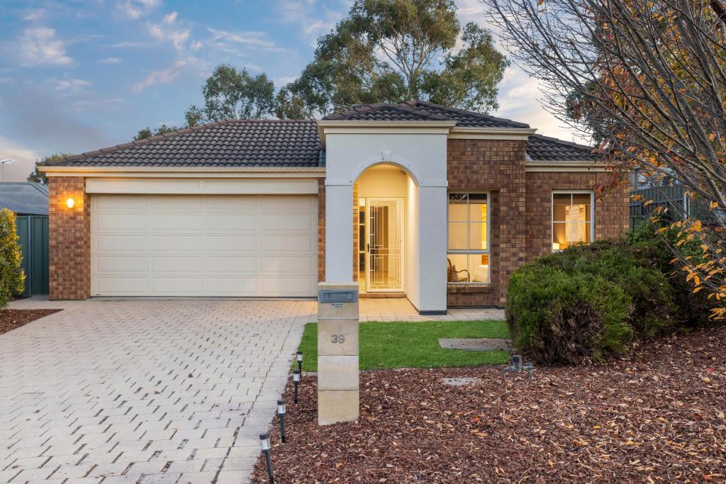 39 Barton Cct, Mount Barker, SA 5251