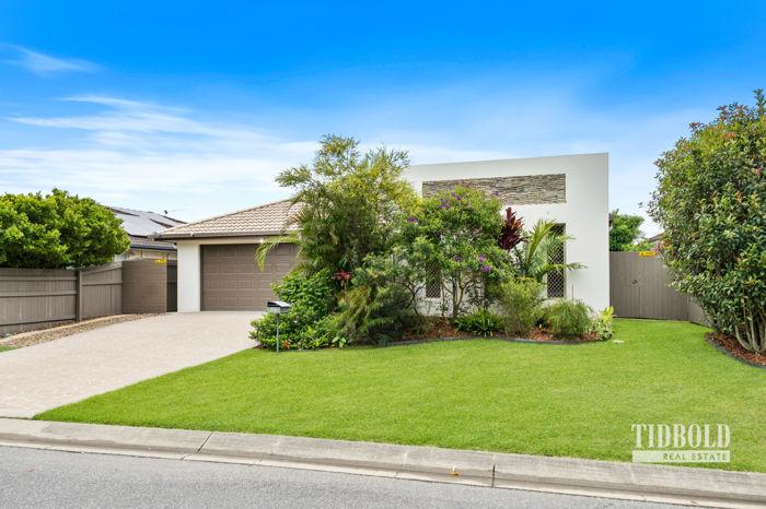 55 Emperor Dr, Redland Bay, QLD 4165
