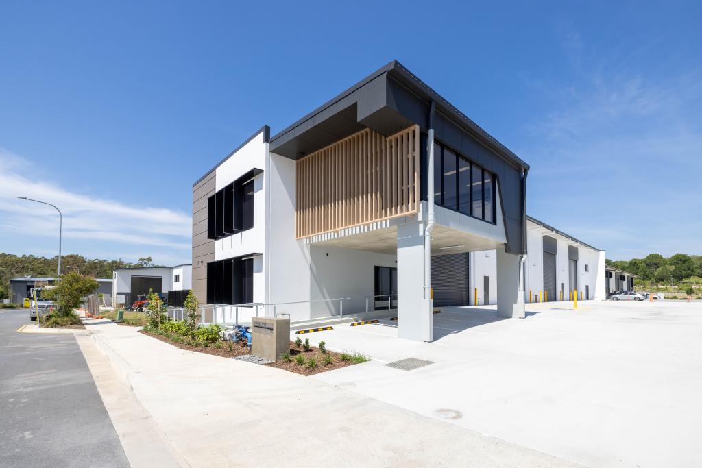 2/94 Jardine Dr, Redland Bay, QLD 4165