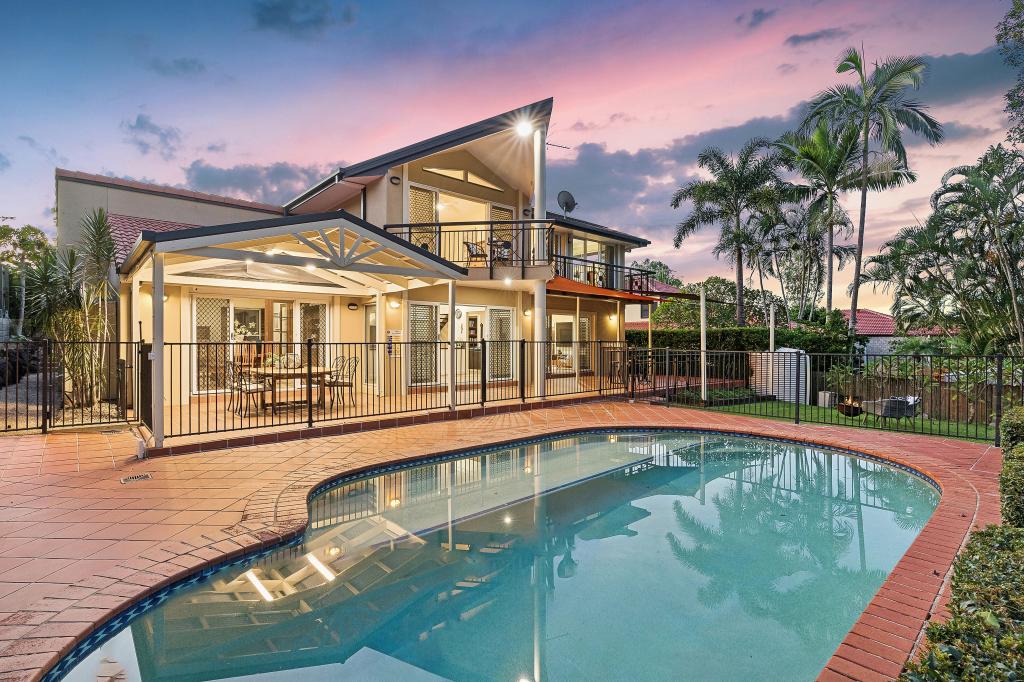 18 Oldfield Pl, Brookfield, QLD 4069