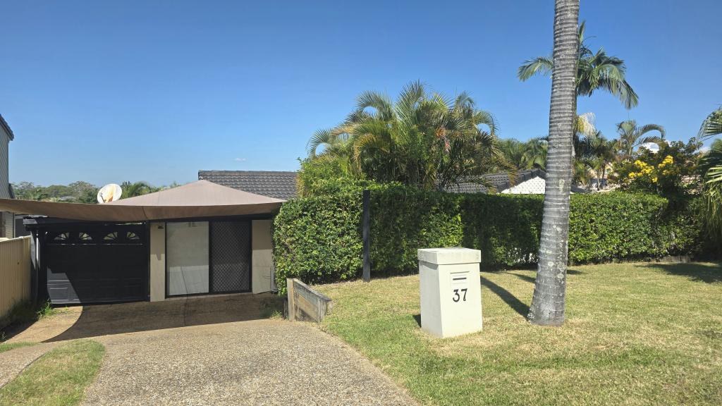 37 Open Dr, Arundel, QLD 4214