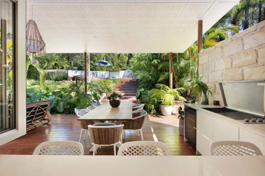 4 Evergreen Dr, Elanora, QLD 4221