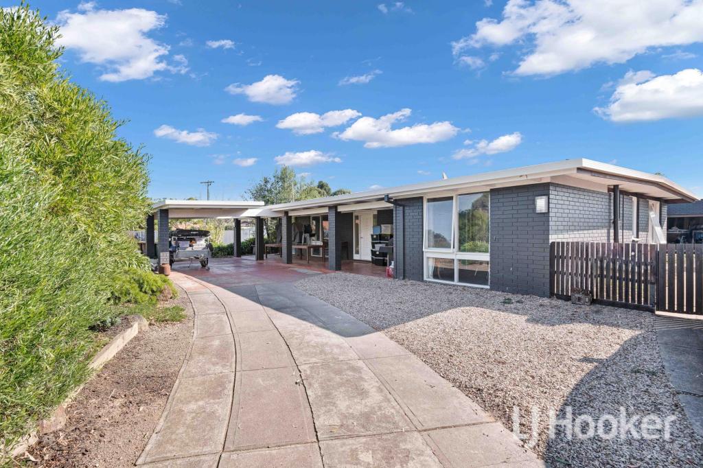 15 Bourke St, Darley, VIC 3340