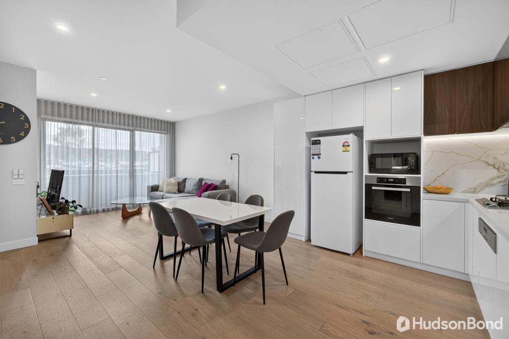 115/180 REYNOLDS RD, DONCASTER EAST, VIC 3109
