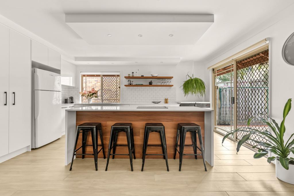 67/360 Simpsons Rd, Bardon, QLD 4065