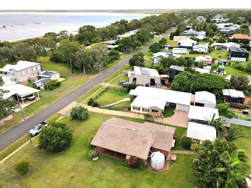 212 Boronia Dr, Poona, QLD 4650