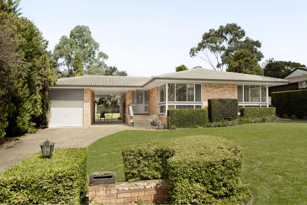 17 Griffiths Ave, Camden South, NSW 2570