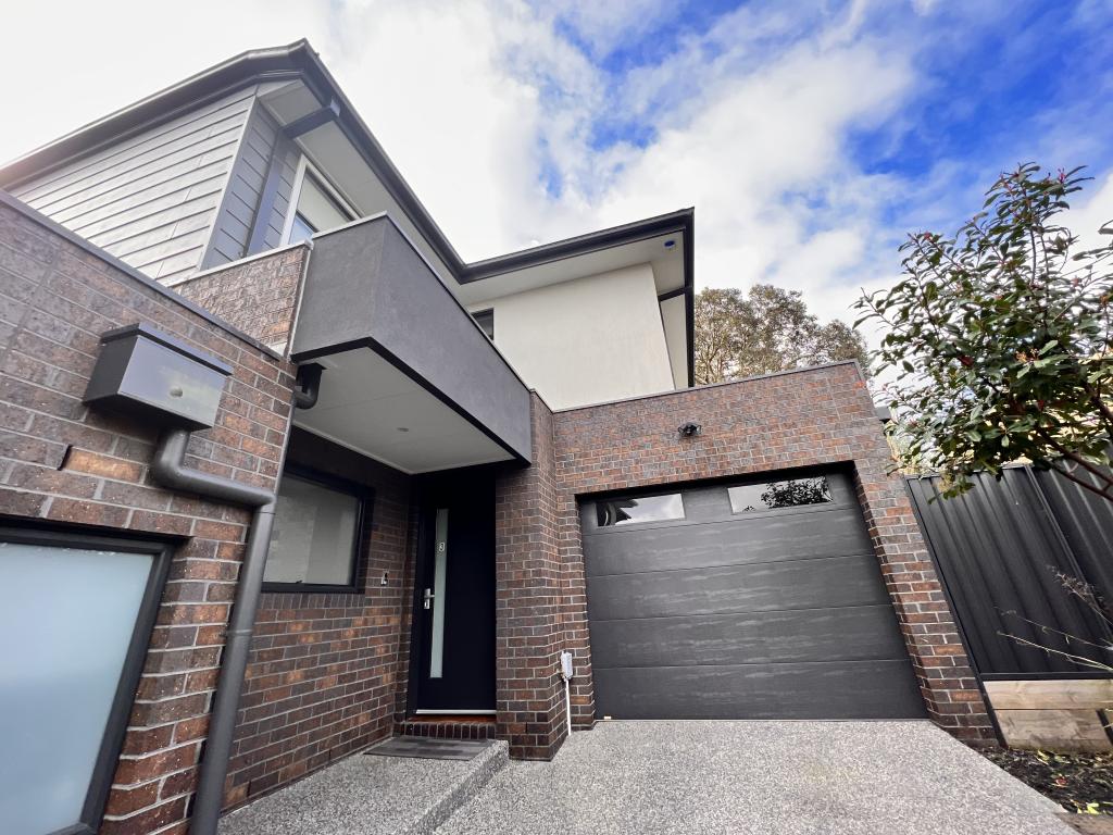 3/2 Grevillia Rd, Oak Park, VIC 3046