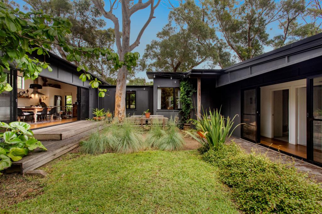 4 Maitland Bay Dr, Killcare Heights, NSW 2257