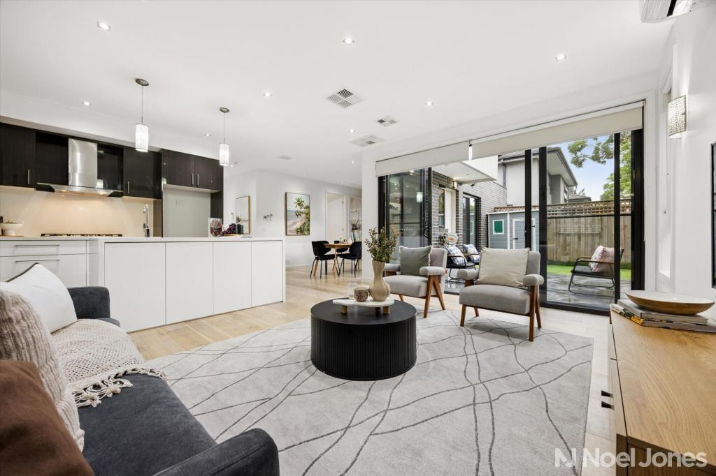 2/17 St Clems Rd, Doncaster East, VIC 3109