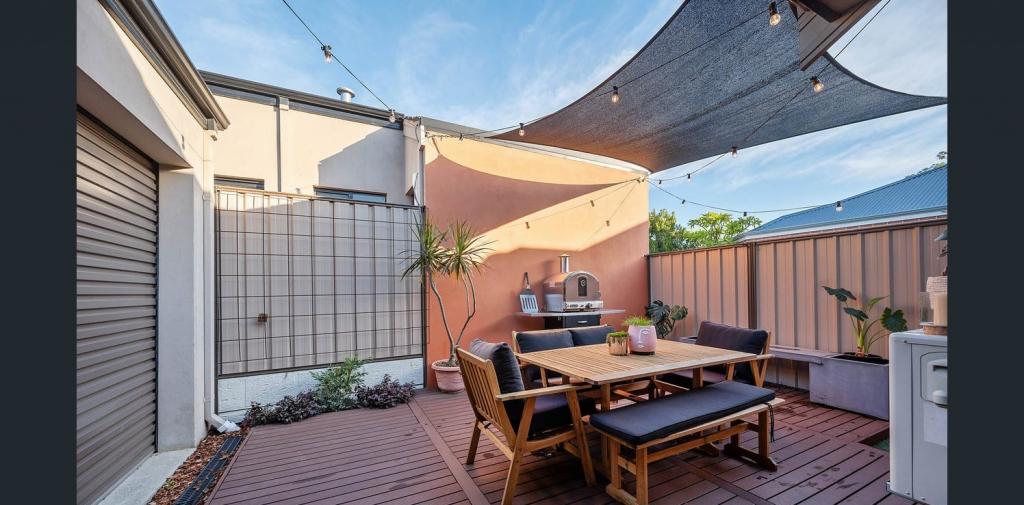 15C KOOROODA RD, NOLLAMARA, WA 6061