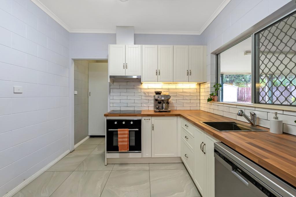 15 Beagle Cl, Bentley Park, QLD 4869