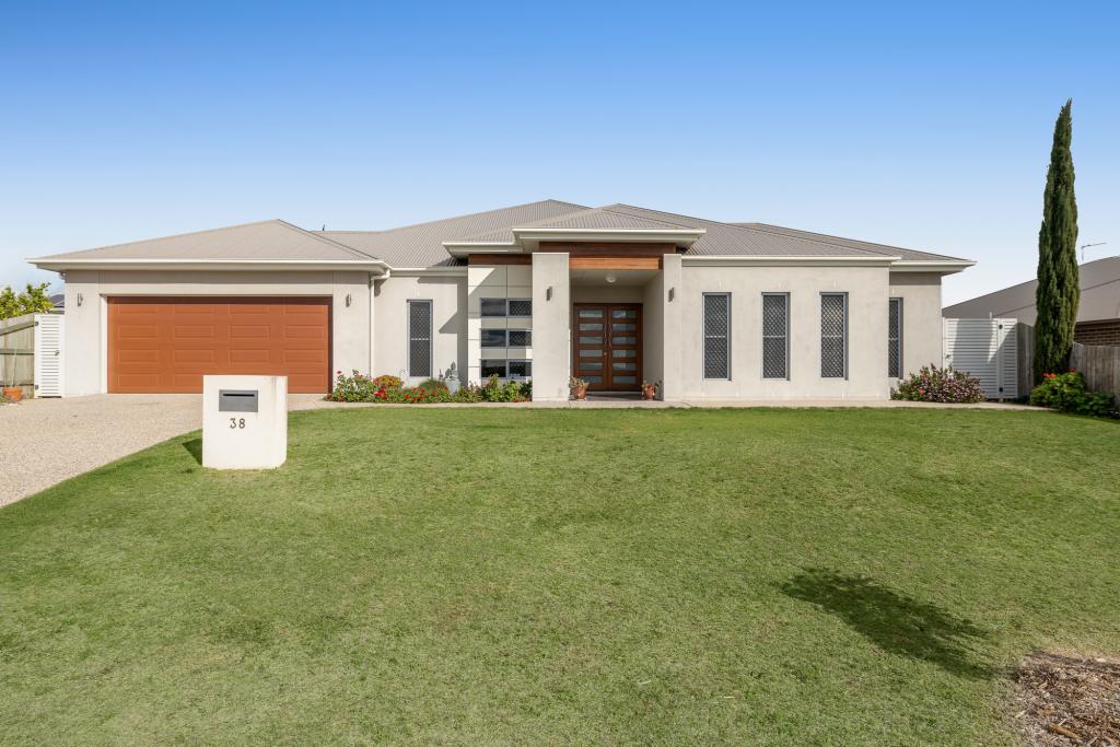 38 Gwenda Dr, Westbrook, QLD 4350