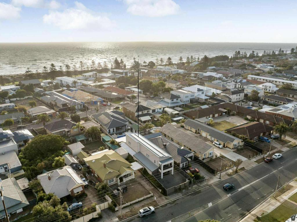 7 Military Rd, Semaphore South, SA 5019