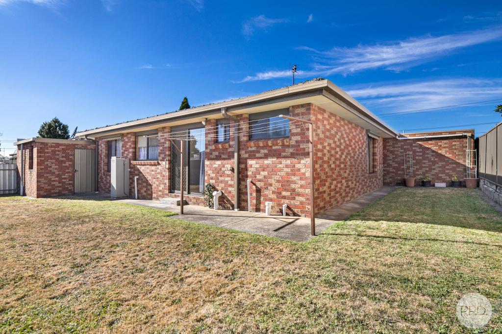 2/1118 Grevillea Rd, Wendouree, VIC 3355