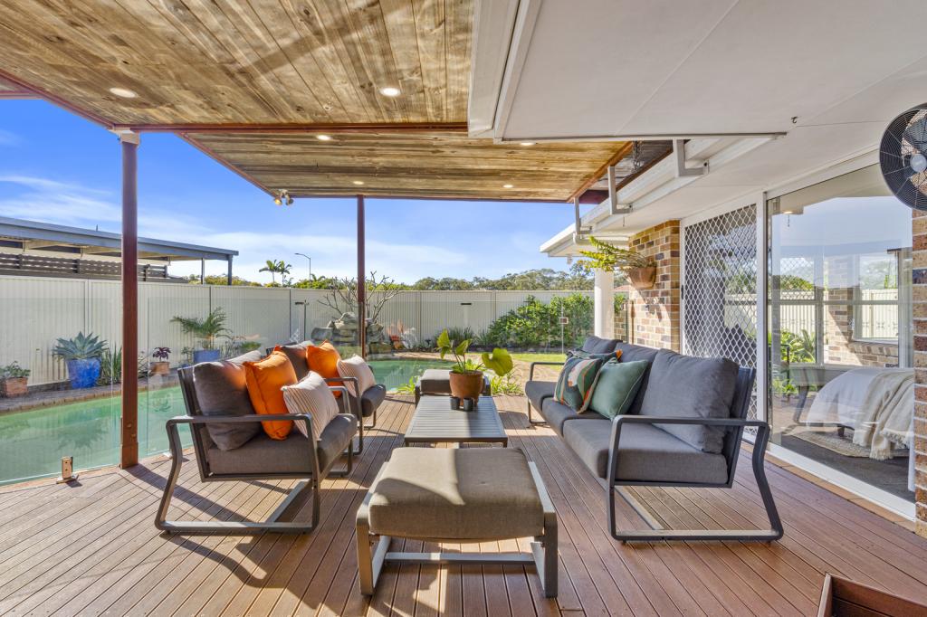 19 Maidstone Pl, Parkwood, QLD 4214