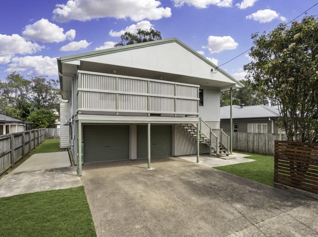 39 LOGAN AVE, OXLEY, QLD 4075