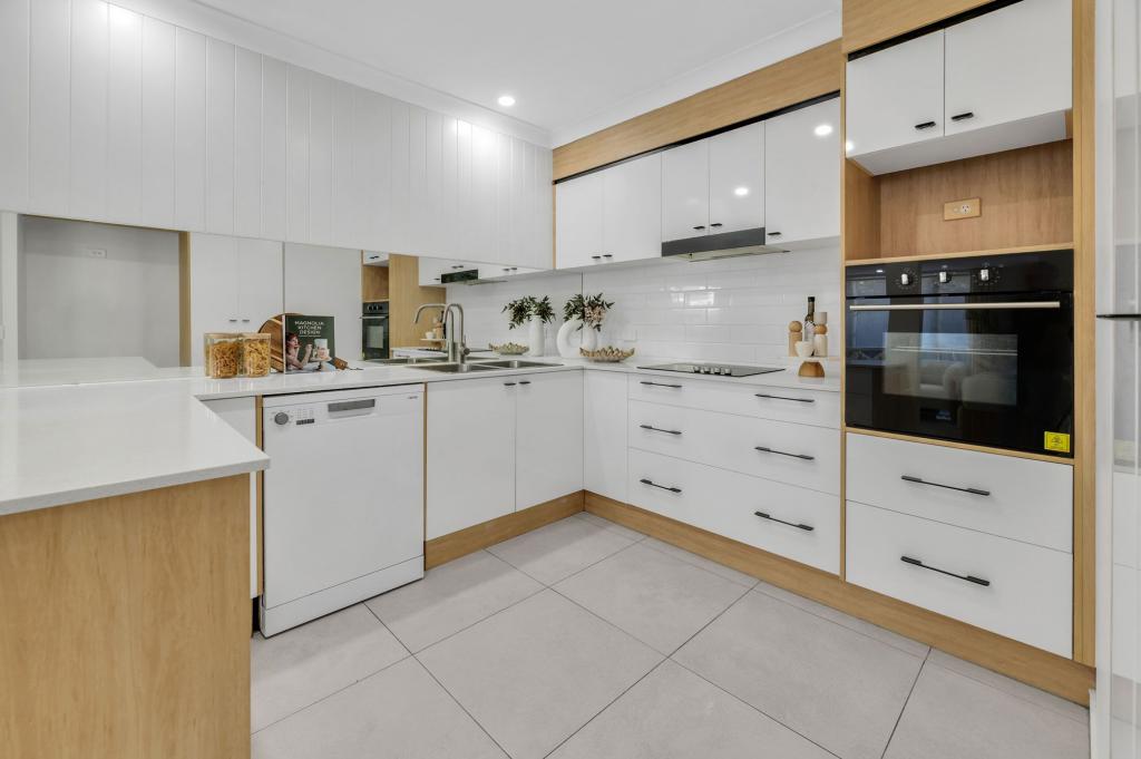 59/88-98 Limetree Pde, Runaway Bay, QLD 4216