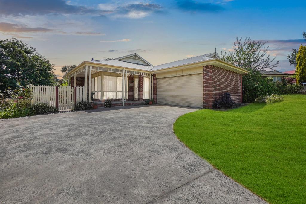 13 Clearview Ct, Garfield, VIC 3814