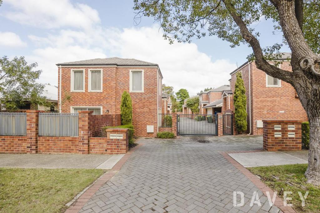2/31 WINDSOR ST, PERTH, WA 6000