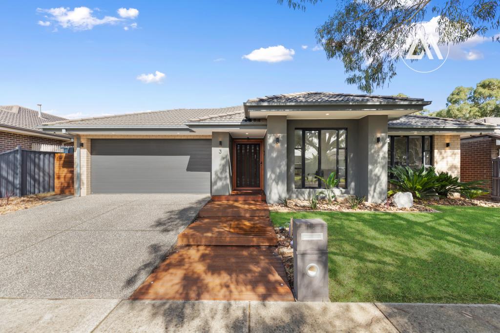 3 ARMSTRONG ST, CRANBOURNE EAST, VIC 3977