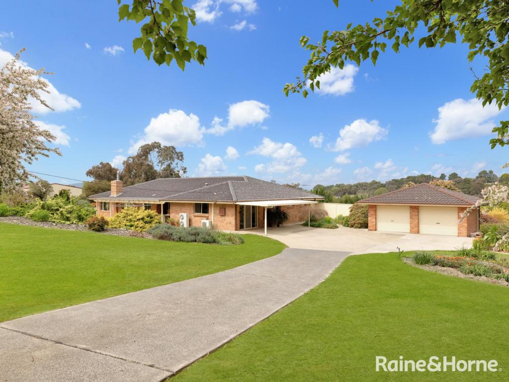 8 Delaware Cres, Robin Hill, NSW 2795