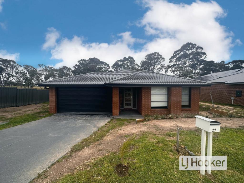 29 Houghton Cres, Eagle Point, VIC 3878