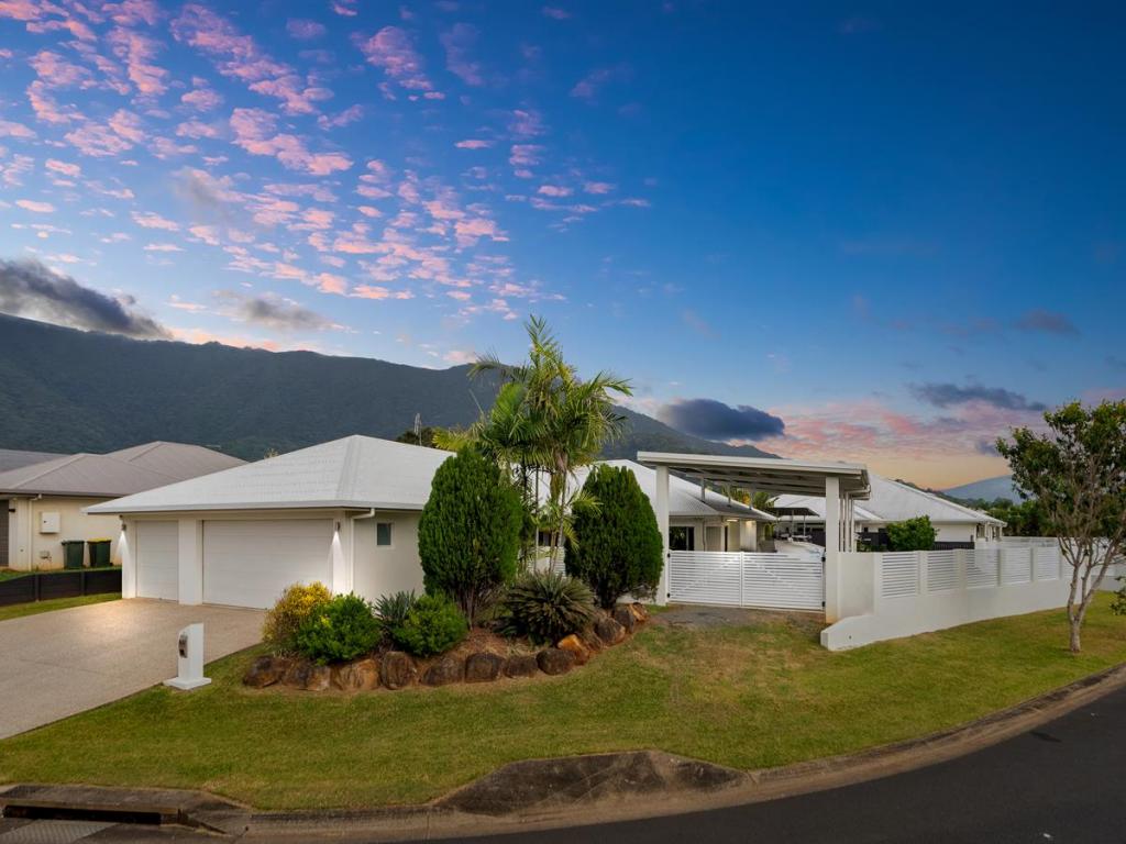 26 Springbrook Ave, Redlynch, QLD 4870