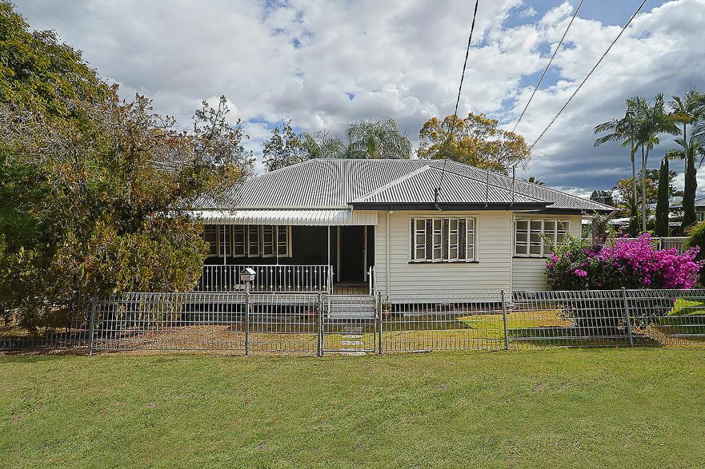 8 ENGLAND ST, EAST IPSWICH, QLD 4305