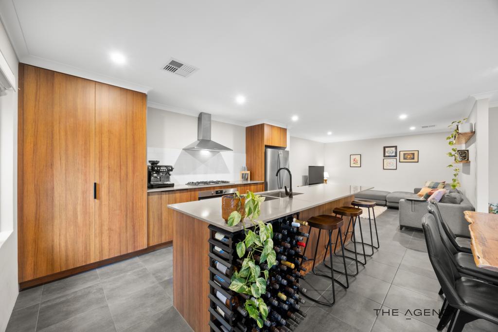 2/8 Butson Pl, Redcliffe, WA 6104