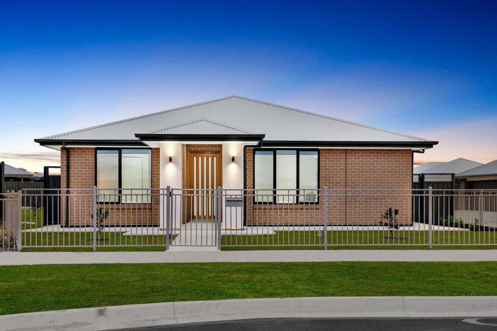 4 Newton Bvd, Munno Para, SA 5115