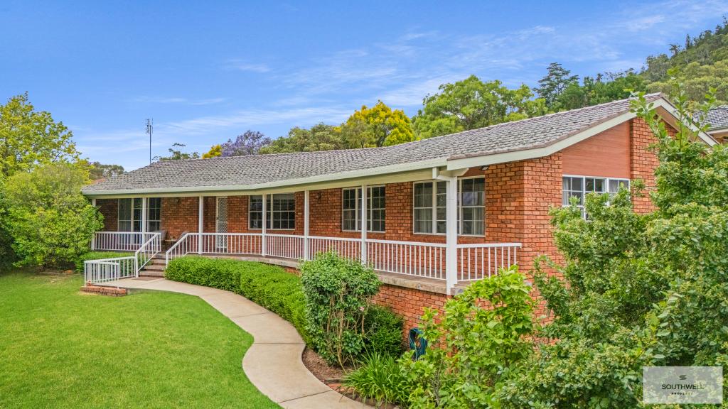 2 Arunta Pl, East Tamworth, NSW 2340