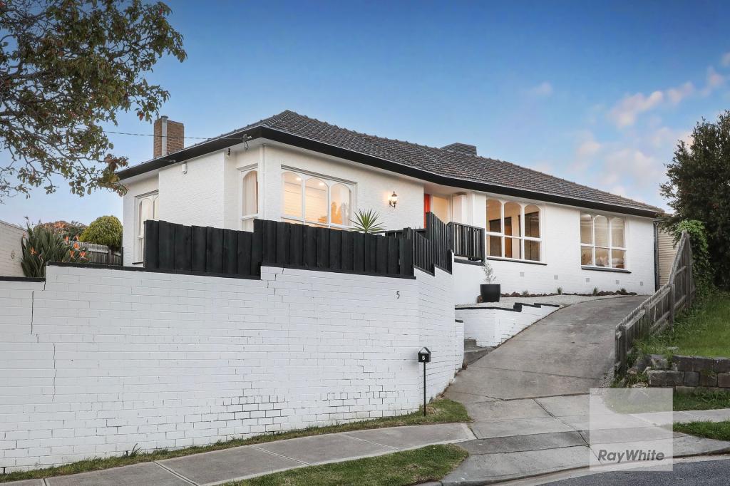 5 Forest Ct, Gladstone Park, VIC 3043