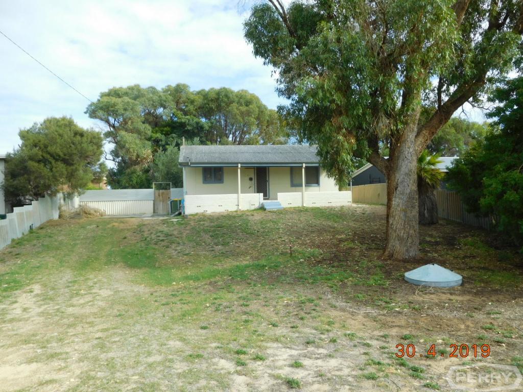 4 Lochinvar St, Madora Bay, WA 6210