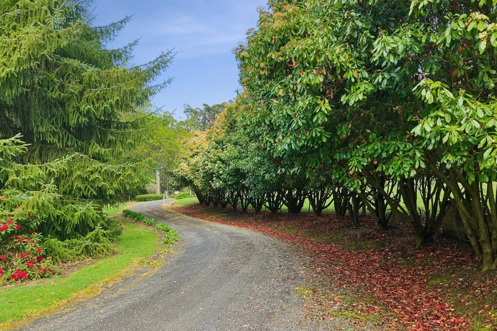 289 Harpers Rd, Woodend, VIC 3442