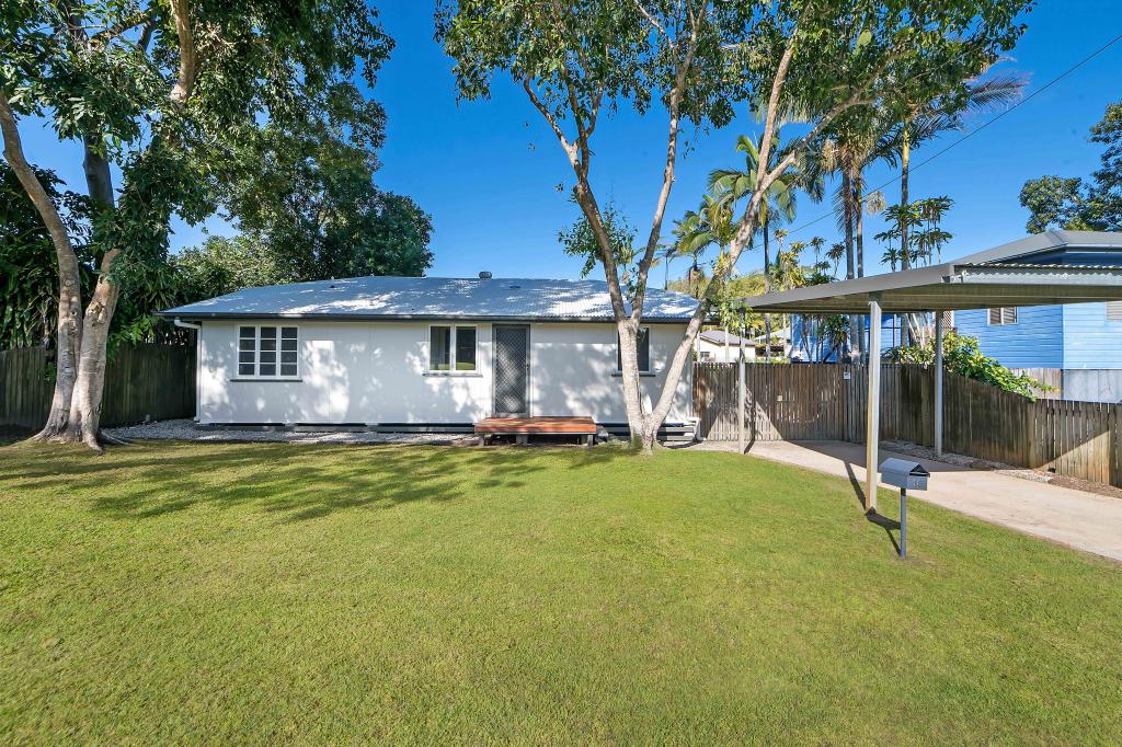 18 Brolga St, Slade Point, QLD 4740