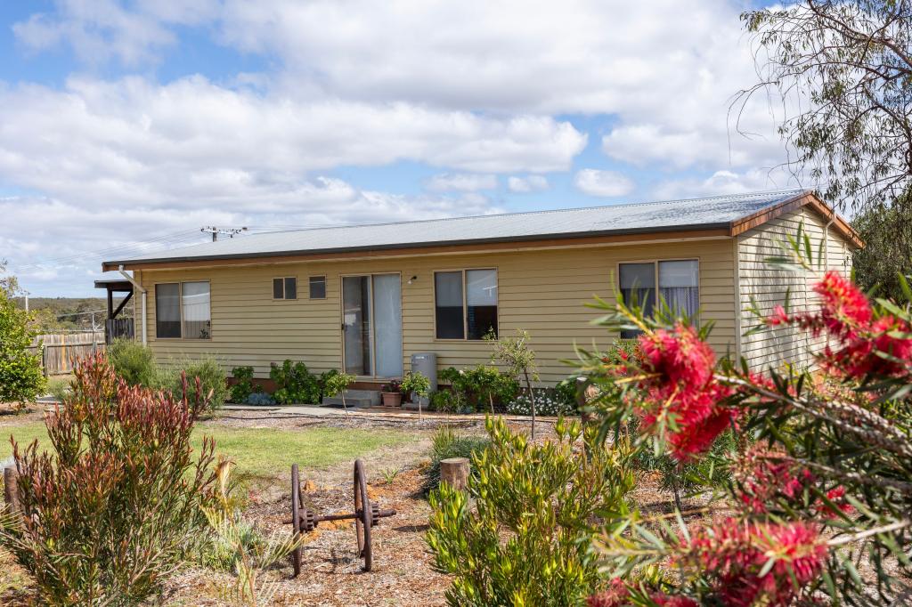 10 White Dr, Badgingarra, WA 6521