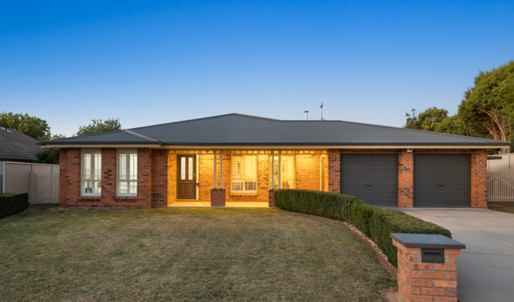 8 Hale Pl, Palmerston, ACT 2913