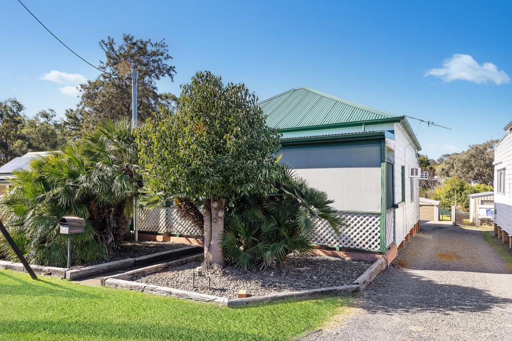 8 Charles St, Abermain, NSW 2326