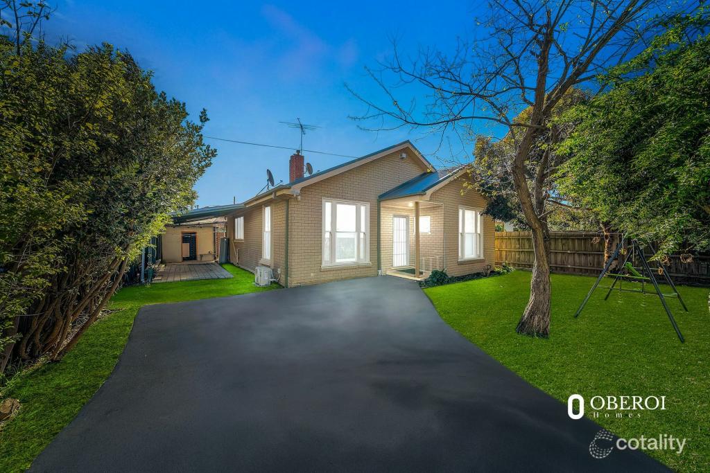 1/5 THOMAS ST, PAKENHAM, VIC 3810