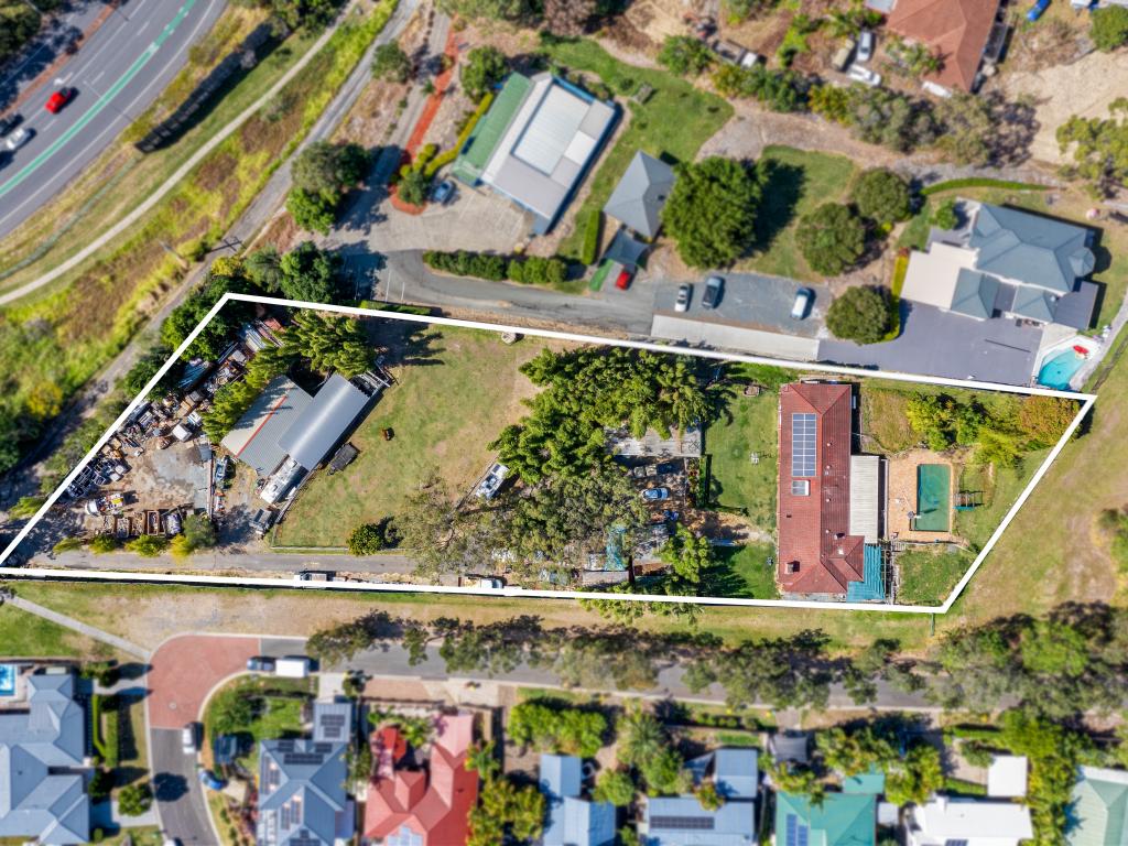 17-21 Glade Dr, Gaven, QLD 4211