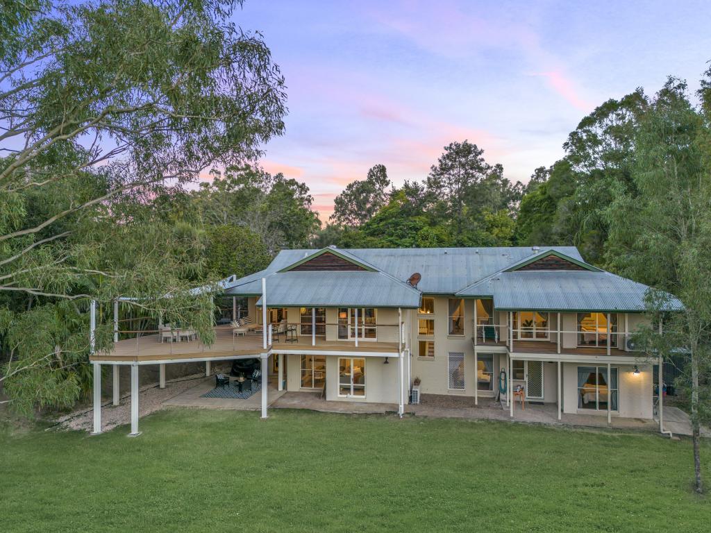 98 Lather Rd, Bellbowrie, QLD 4070