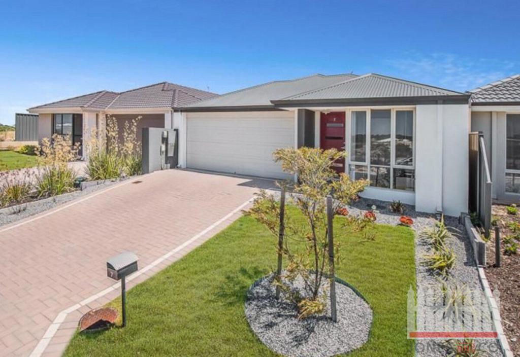 7 Avon Rd, Yanchep, WA 6035