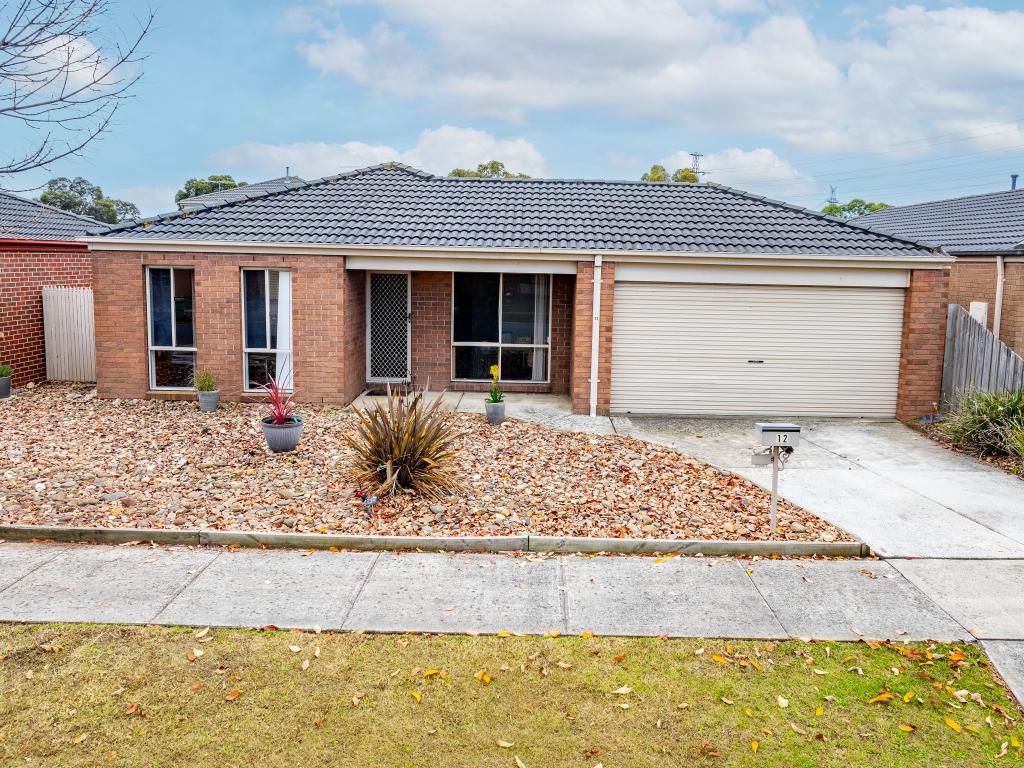 12 Baltic Way, Cranbourne West, VIC 3977