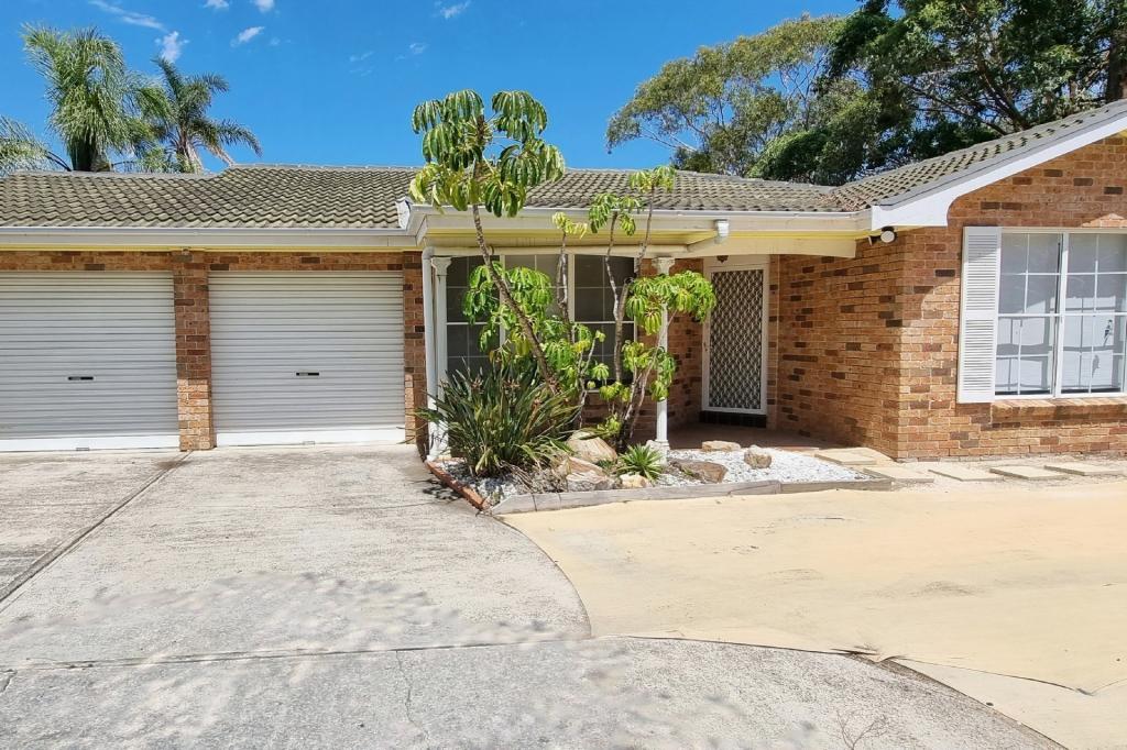 30 COURIGAL ST, LAKE HAVEN, NSW 2263
