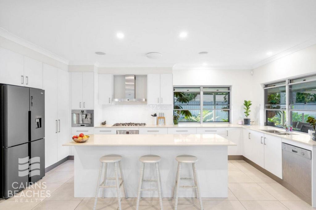 2 Selwyn Cct, Trinity Park, QLD 4879