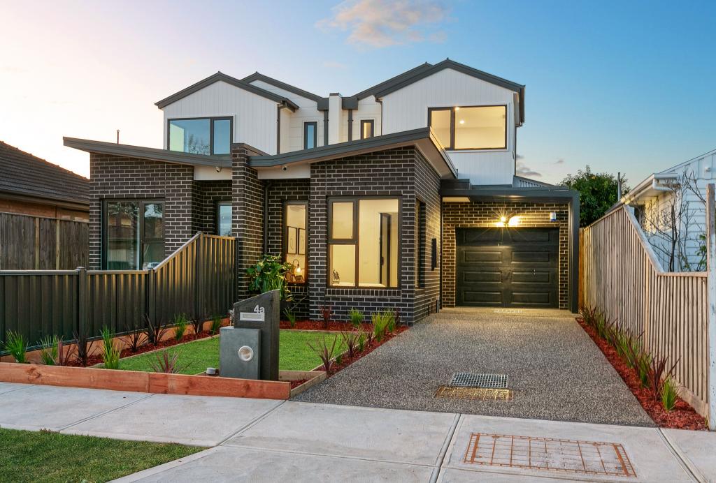 4A LISTON AVE, RESERVOIR, VIC 3073