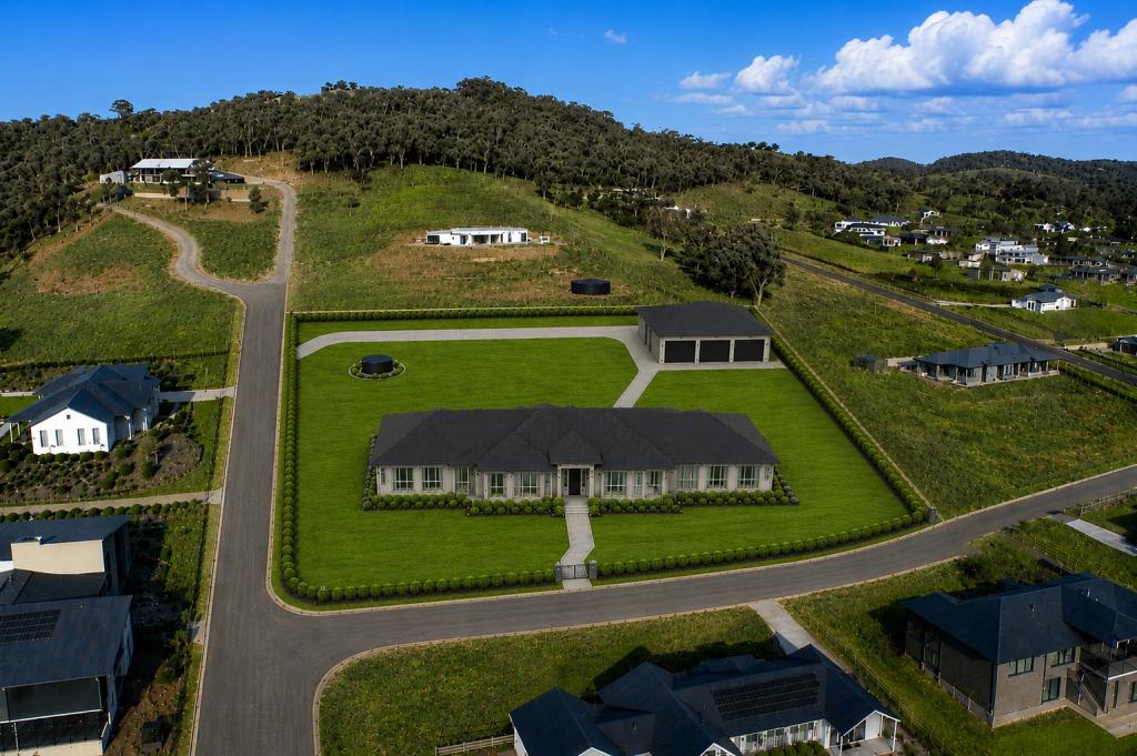 6 Spur Wing Cl, Moore Creek, NSW 2340